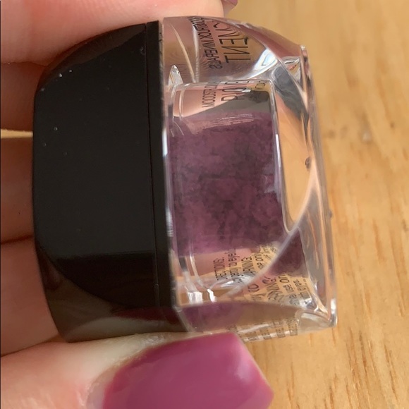 Younique Moodstruck Matte Loose Powder Eye Shadow - Picture 5 of 7